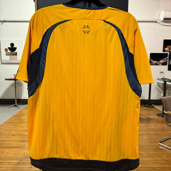 Adidas LA Galaxy Yellow Soccer Jersey - Picture 9 of 9